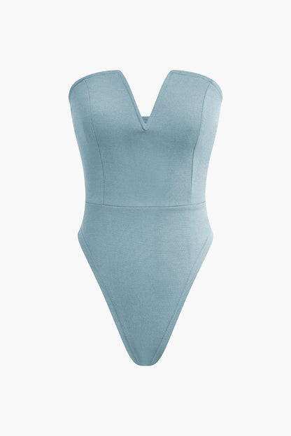 Woman's Strapless V-Neck Bodysuit
